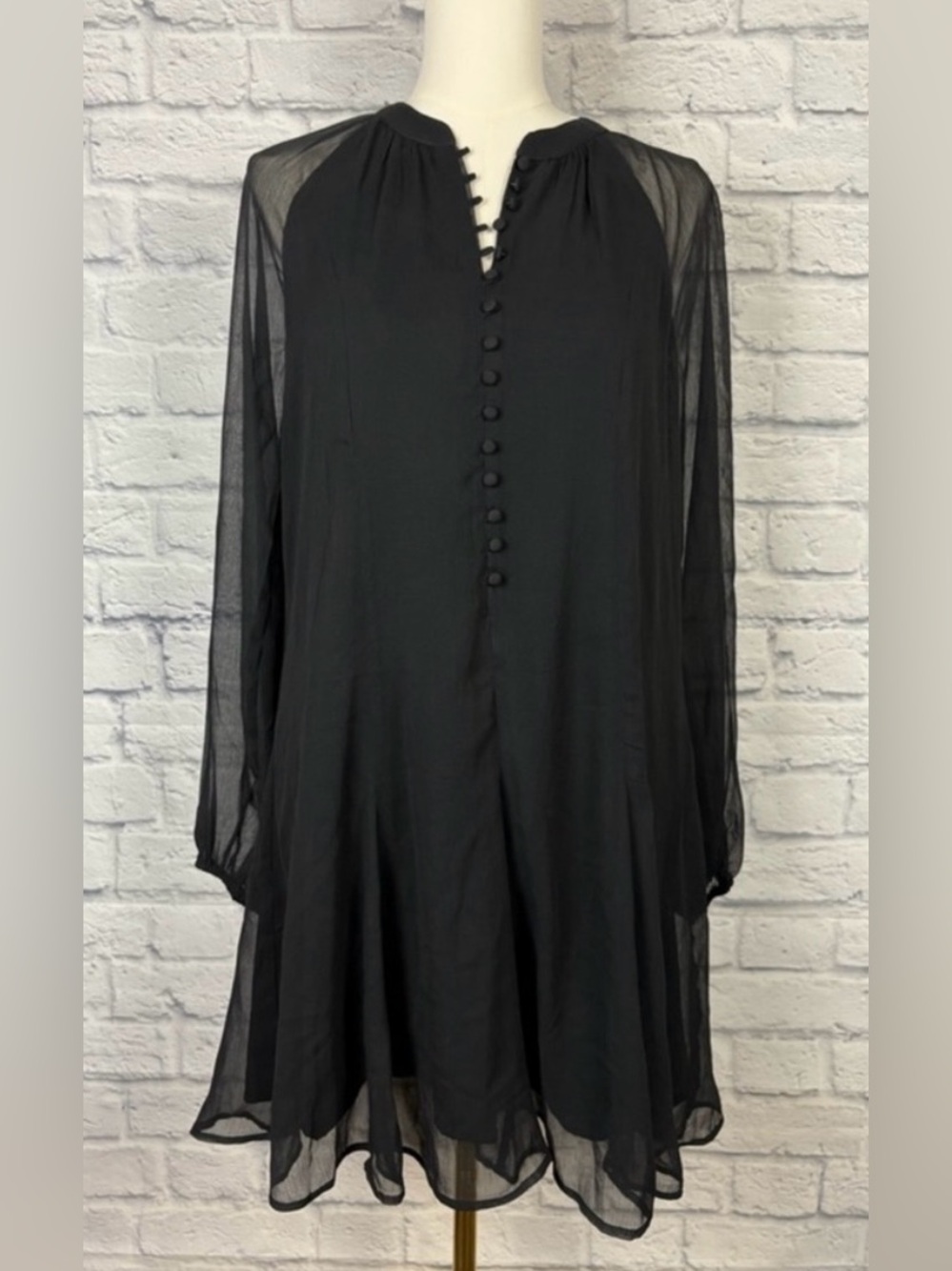 Joie Black Long-Sleeve Button Front Caviar Chiffon Dress. NWT